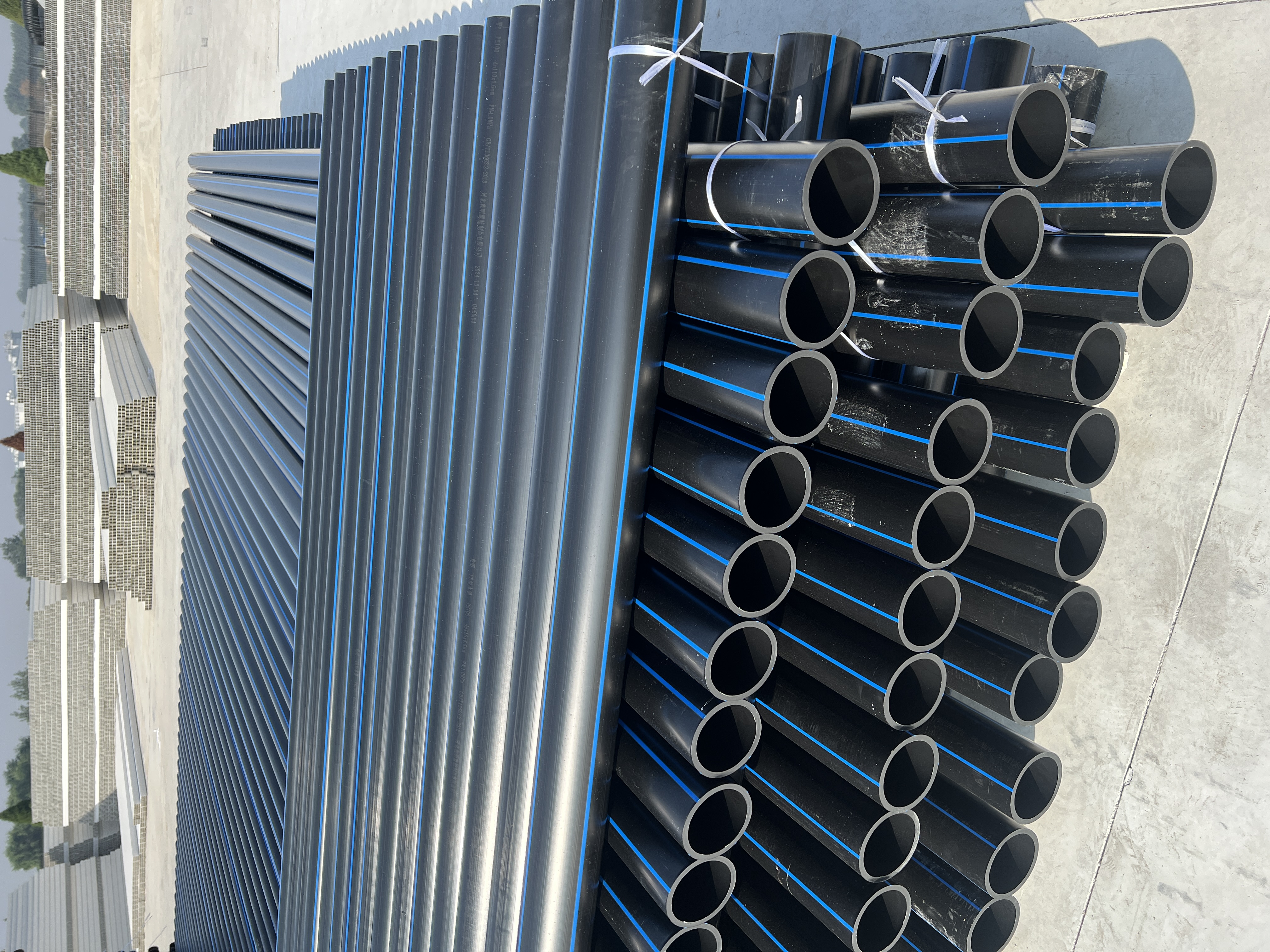 PE管价格表价格：2026年最新PE给水管/排水管报价大全及选购指南